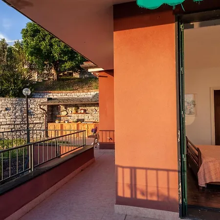 Casa vacanze Orizzonti Blu! In Villaggio Esclusivo Con Terrazza Cavi di Lavagna